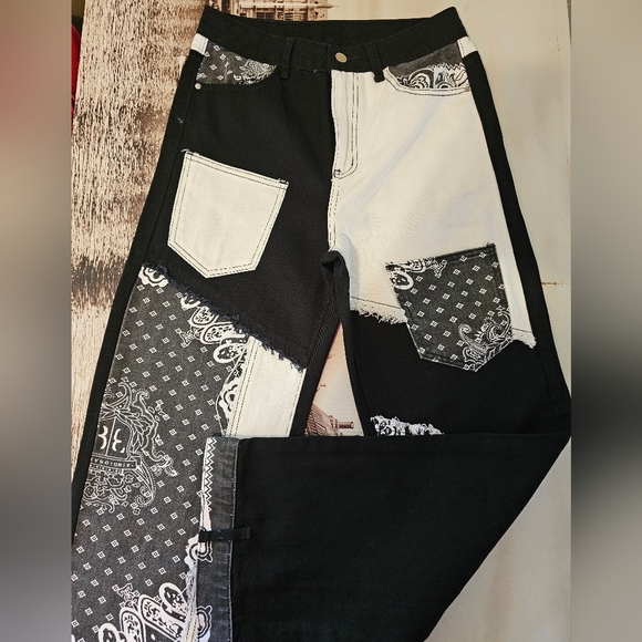 Shein EZwear Paisley print patchwork Boyfriend jeans women's size 26X 28 - Picture 1 of 11